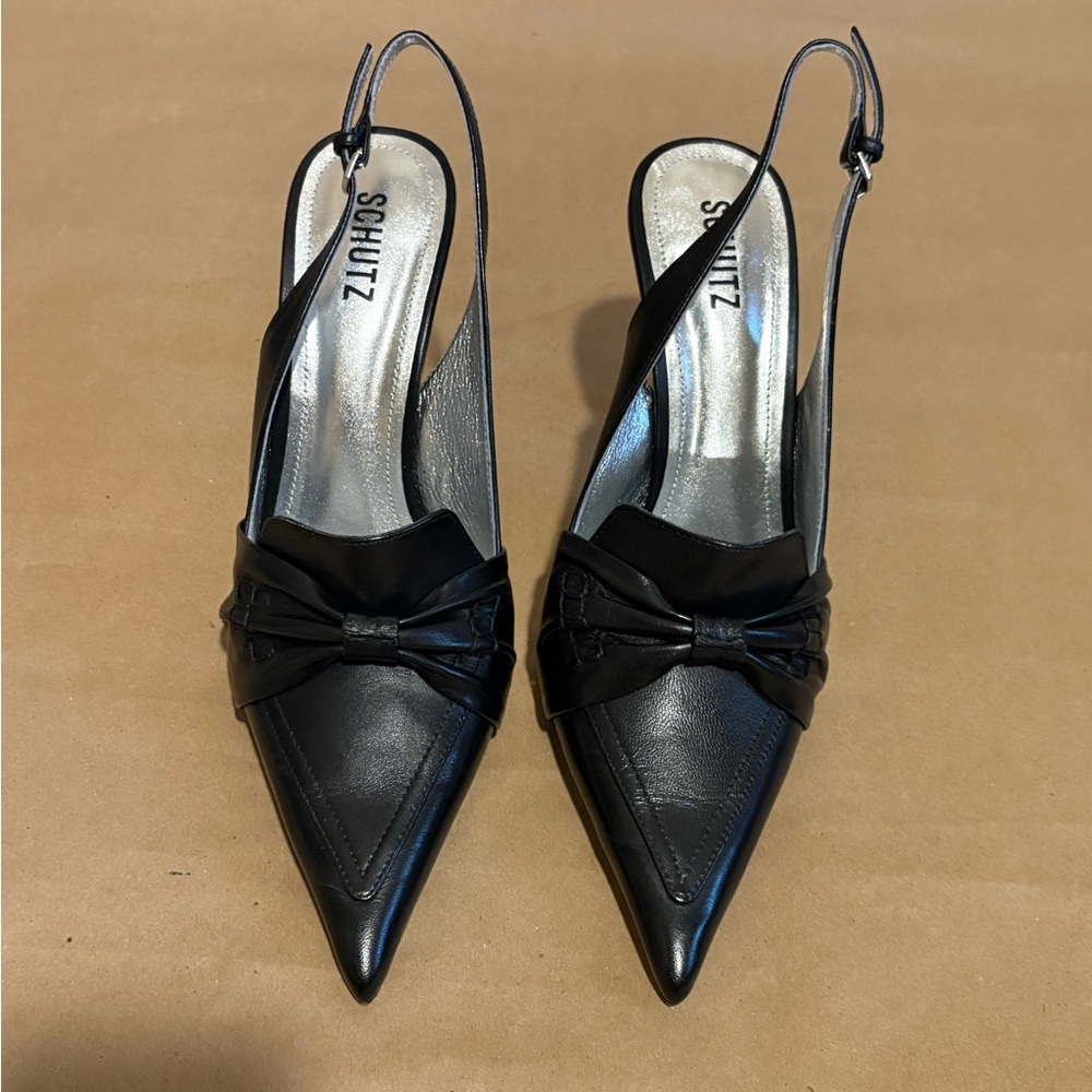 Schutz Fiorella Leather Pump - size 10.5